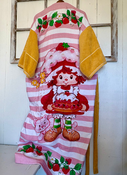 Towel Robe - Strawberry Shortcake -Oversized
